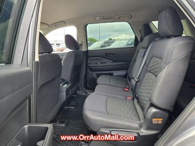 2025 Nissan Pathfinder SV 4WD