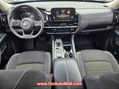 2025 Nissan Pathfinder SV 4WD