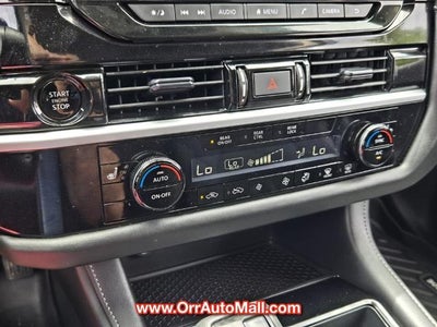 2025 Nissan Pathfinder SV 4WD
