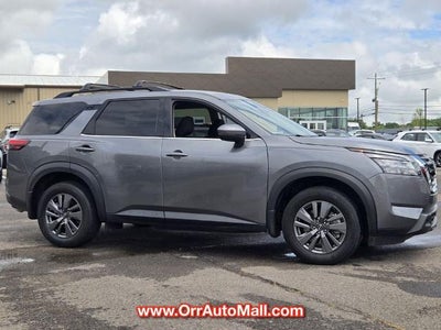2025 Nissan Pathfinder SV 4WD