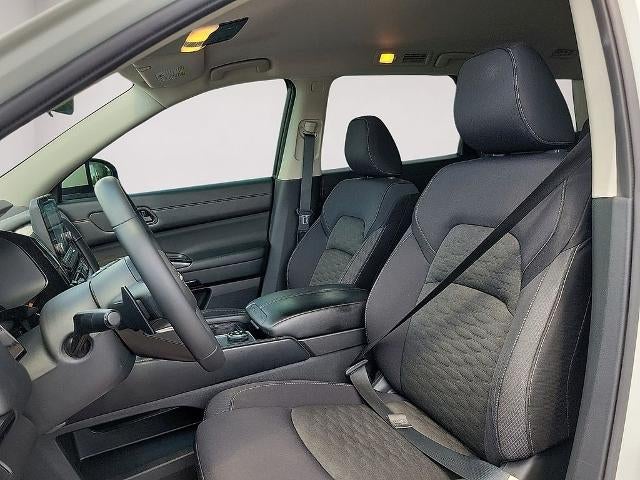 2024 Nissan Pathfinder SV 4WD