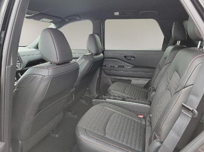 2025 Nissan Pathfinder Rock Creek 4WD