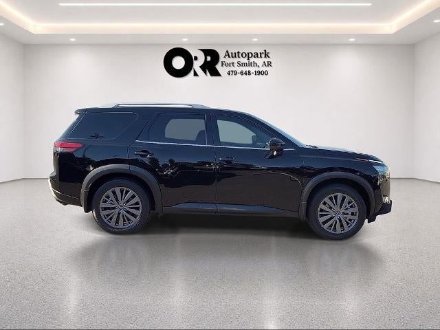 2022 Nissan Pathfinder SL 2WD