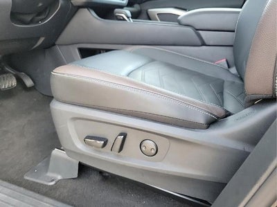 2025 Nissan Pathfinder Platinum 2WD