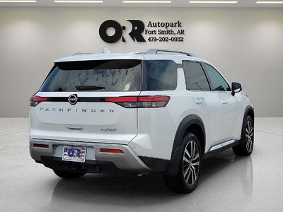 2025 Nissan Pathfinder Platinum 2WD