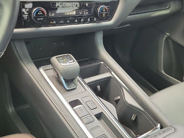 2025 Nissan Pathfinder Platinum 2WD