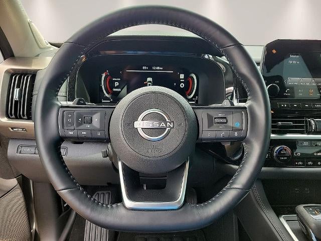 2025 Nissan Pathfinder Platinum 2WD