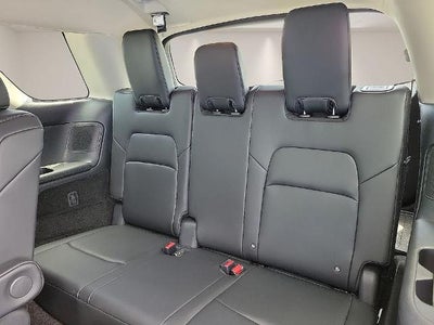 2025 Nissan Pathfinder Platinum 2WD
