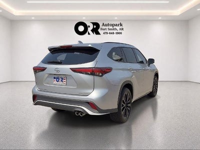 2025 Toyota Highlander XSE AWD (Natl)
