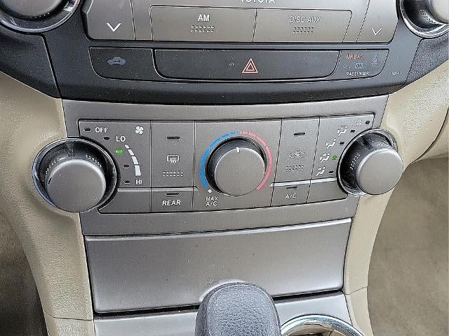 2010 Toyota Highlander FWD 4dr L4 Base (Natl)