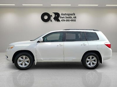 2010 Toyota Highlander FWD 4dr L4 Base (Natl)