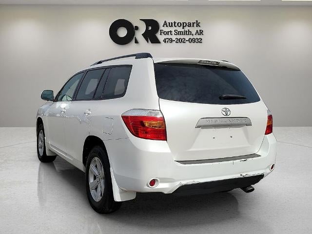 2010 Toyota Highlander FWD 4dr L4 Base (Natl)