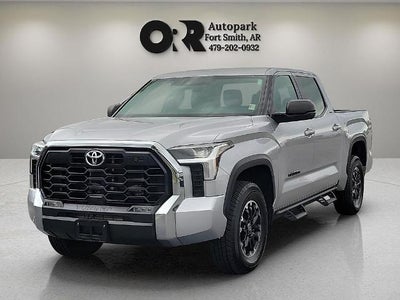 2023 Toyota Tundra 4WD 4WD SR5 CrewMax 5.5' Bed (SE)