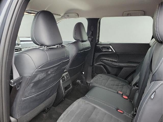 2024 Mitsubishi Outlander SE FWD