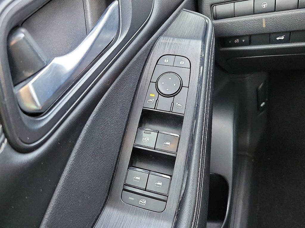 2022 Nissan Rogue FWD SV