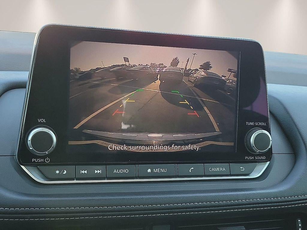 2022 Nissan Rogue FWD SV