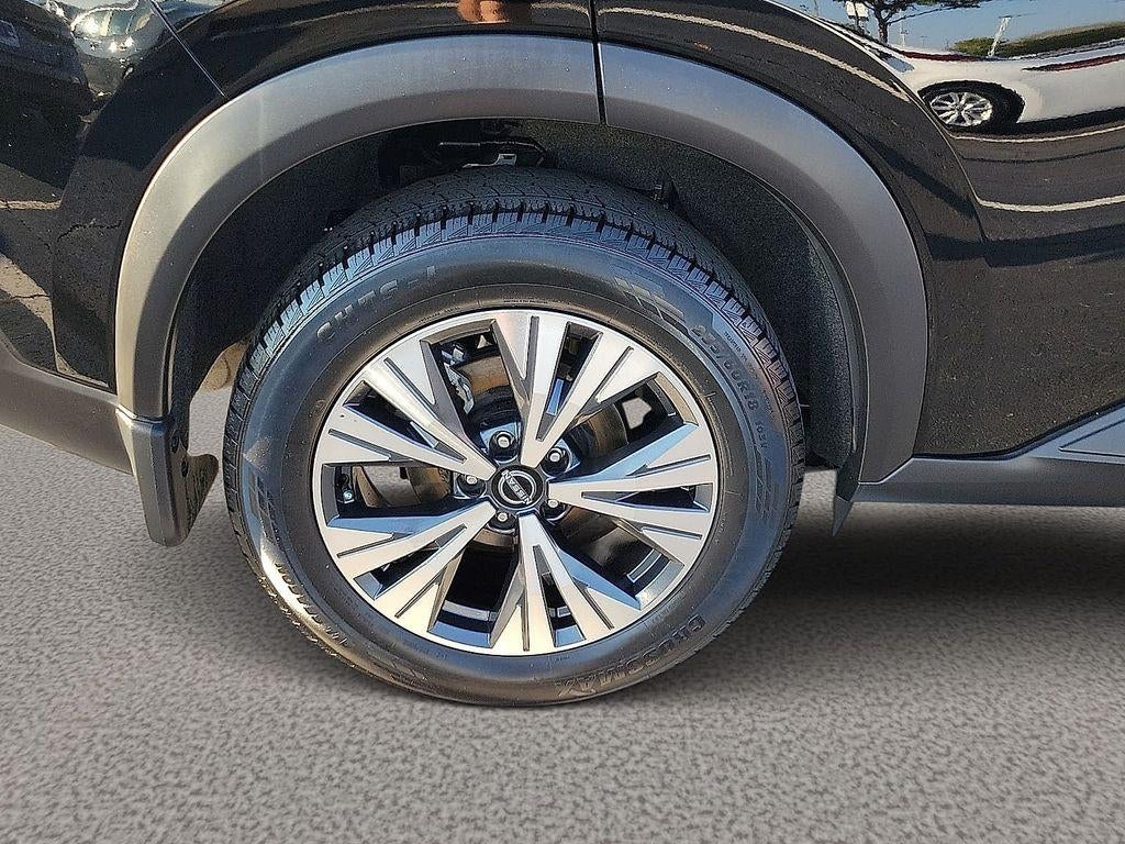2022 Nissan Rogue FWD SV