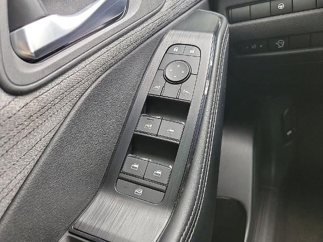 2023 Nissan Rogue FWD SV