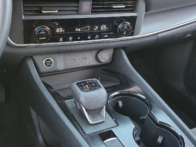 2023 Nissan Rogue FWD SV