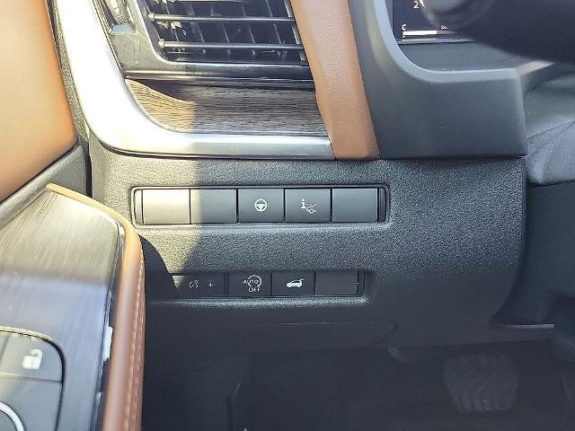 2025 Nissan Rogue AWD Platinum