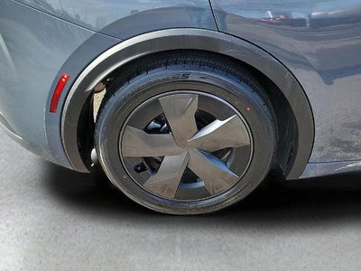 2024 Toyota Prius LE (Natl)