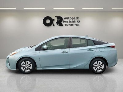 2018 Toyota Prius Two (SE)