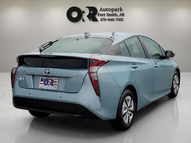 2018 Toyota Prius Two (SE)