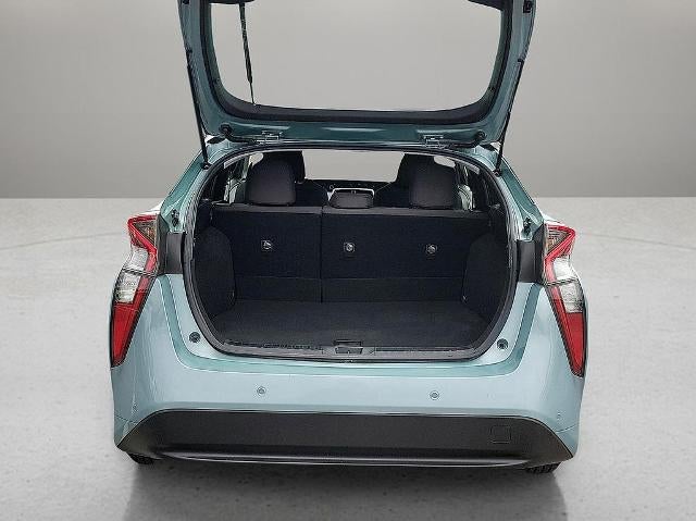 2018 Toyota Prius Two (SE)