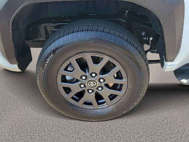 2025 Toyota 4Runner SR5 4WD (GS)