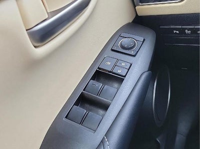 2016 Lexus NX Turbo FWD 4dr