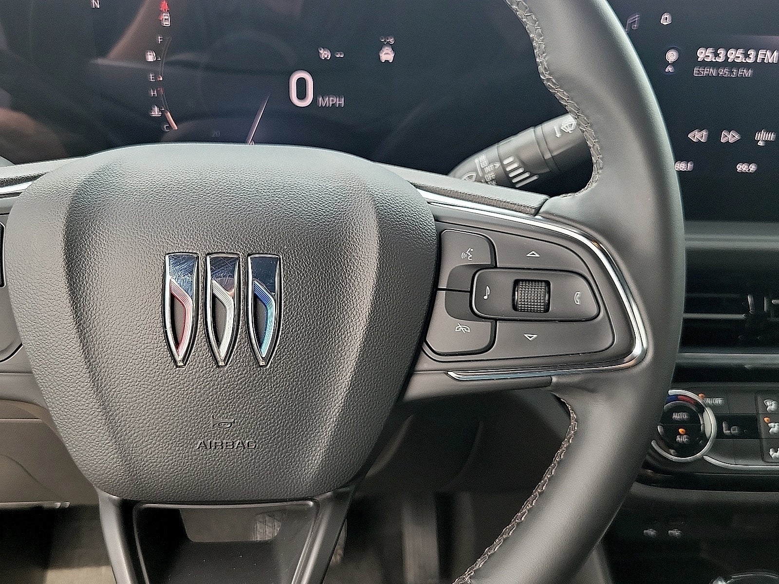 2025 Buick Envista FWD 4dr Sport Touring