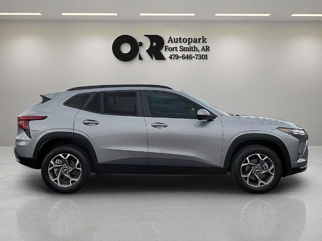 2025 Chevrolet Trax FWD 4dr LT