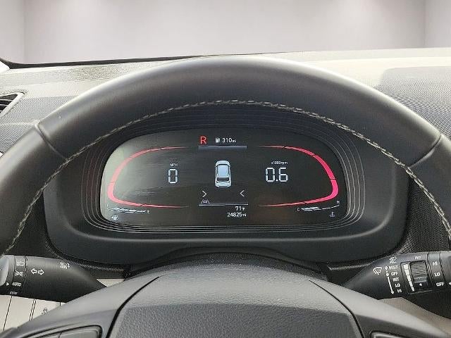 2025 Hyundai VENUE SEL IVT
