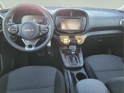 2024 Kia Soul LX IVT