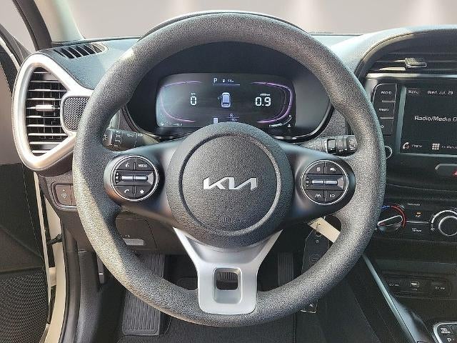 2024 Kia Soul LX IVT