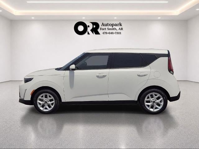 2024 Kia Soul LX IVT