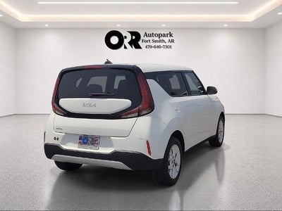 2024 Kia Soul LX IVT
