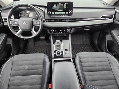 2024 Mitsubishi Outlander SE FWD