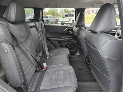 2024 Mitsubishi Outlander SE FWD