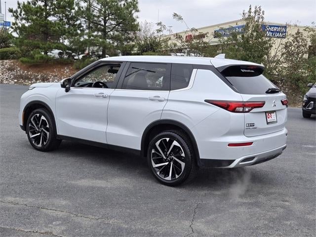 2024 Mitsubishi Outlander SE FWD