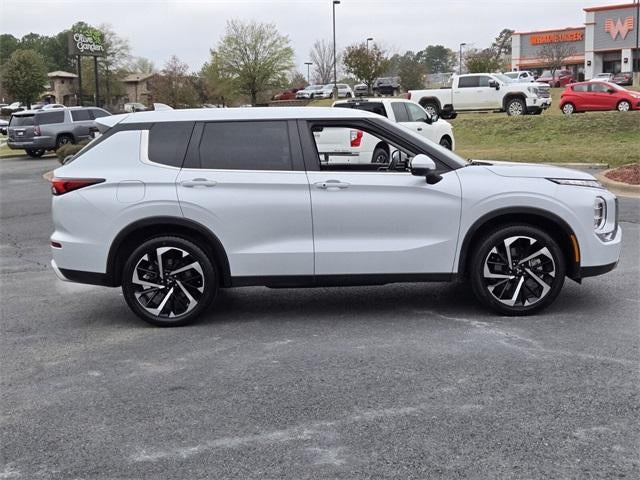 2024 Mitsubishi Outlander SE FWD