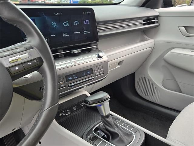 2025 Hyundai KONA SEL FWD