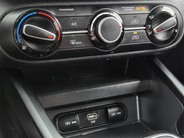 2024 Kia Soul LX IVT