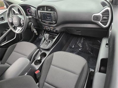 2024 Kia Soul LX IVT