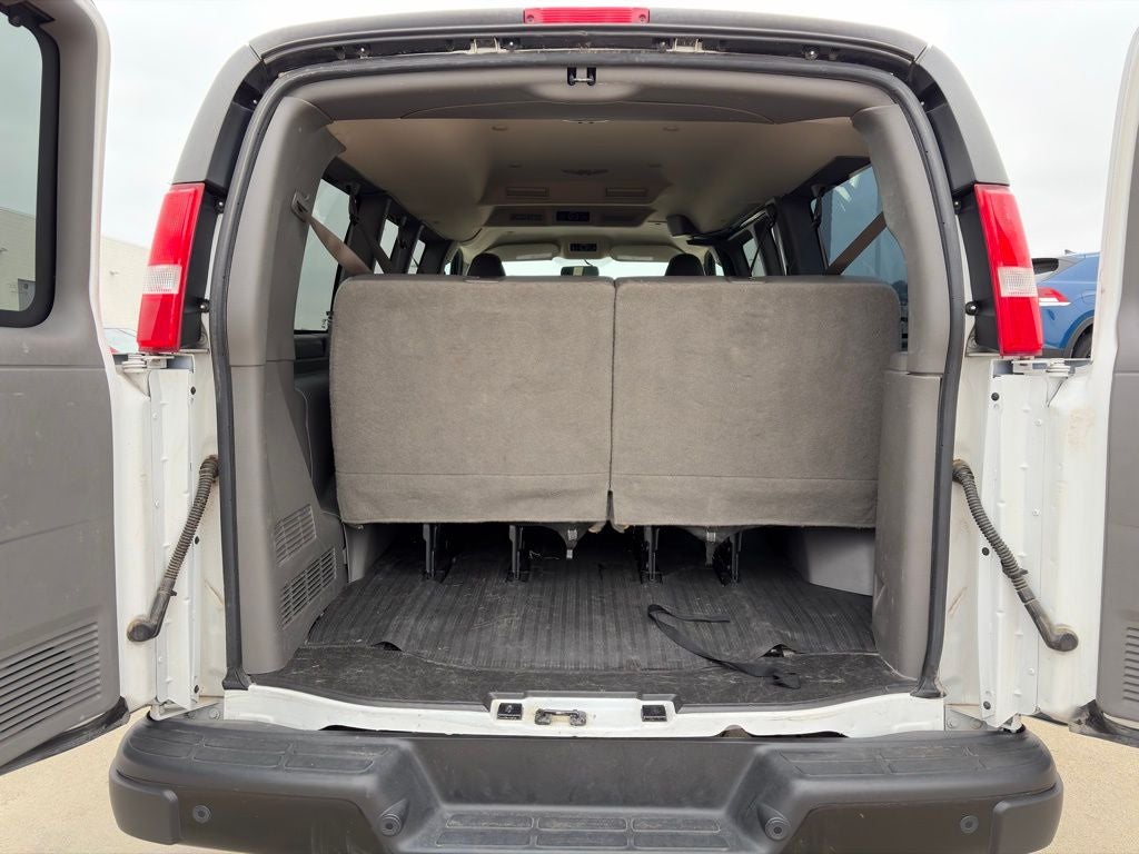 2023 Chevrolet Express 3500 LS Passenger