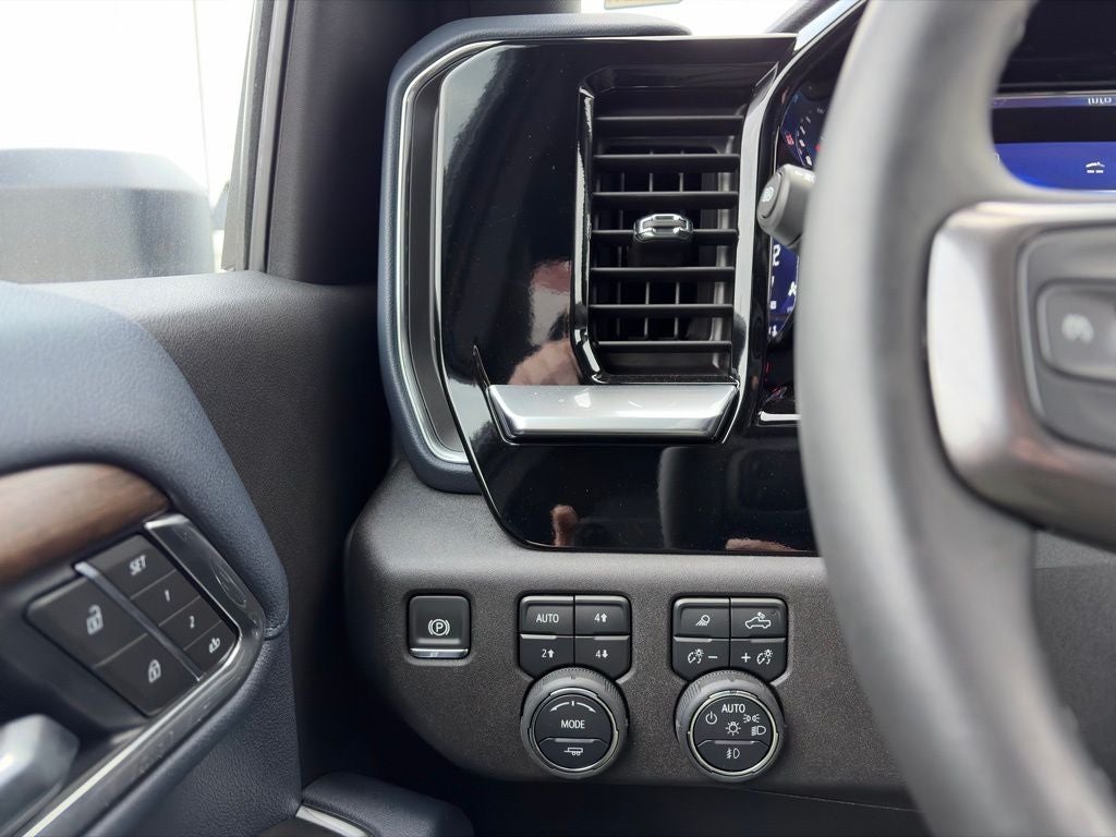 2025 Chevrolet Silverado 3500HD High Country