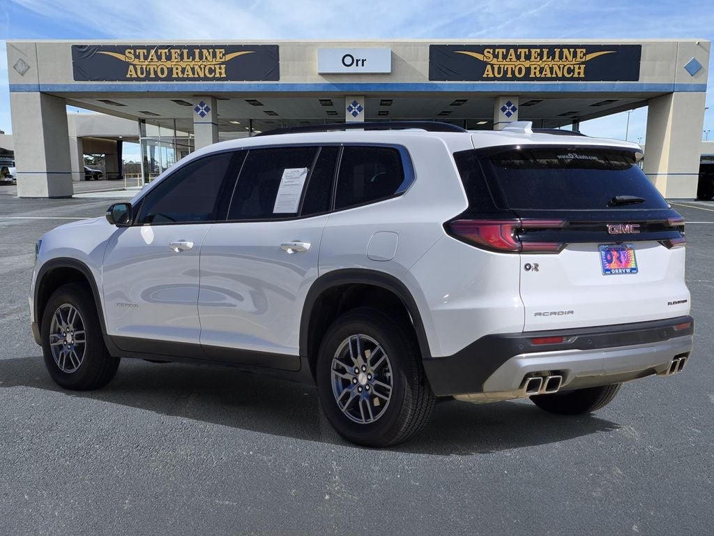 2025 GMC Acadia Elevation