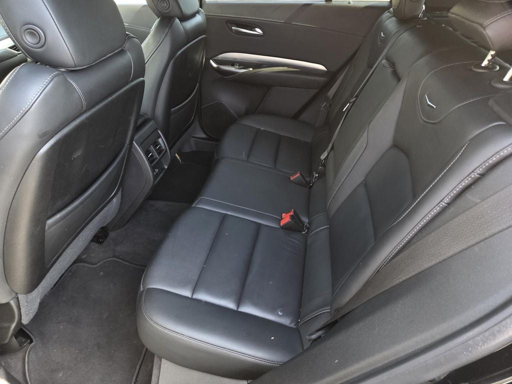 2022 Cadillac XT4 Premium Luxury