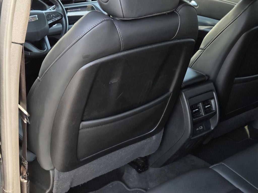 2022 Cadillac XT4 Premium Luxury