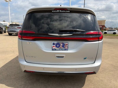 2023 Chrysler Pacifica Hybrid Touring L